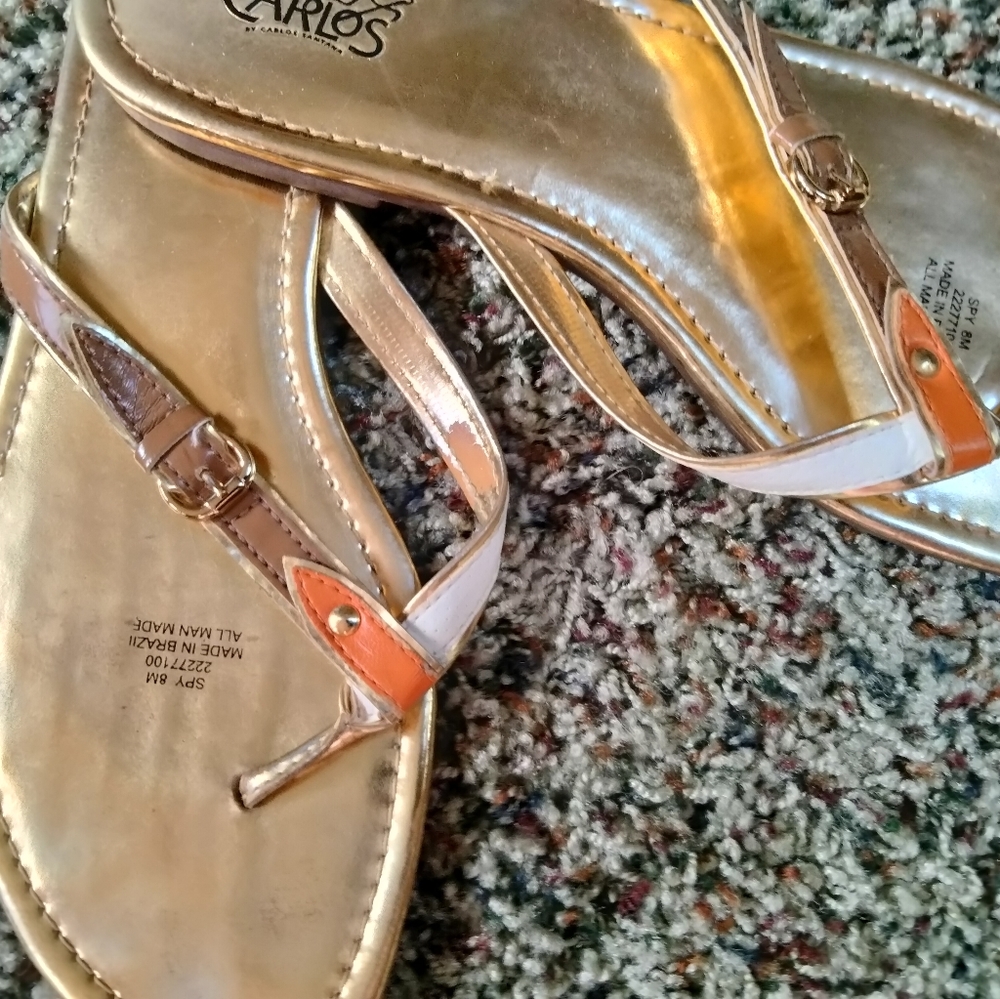 Flat sandals